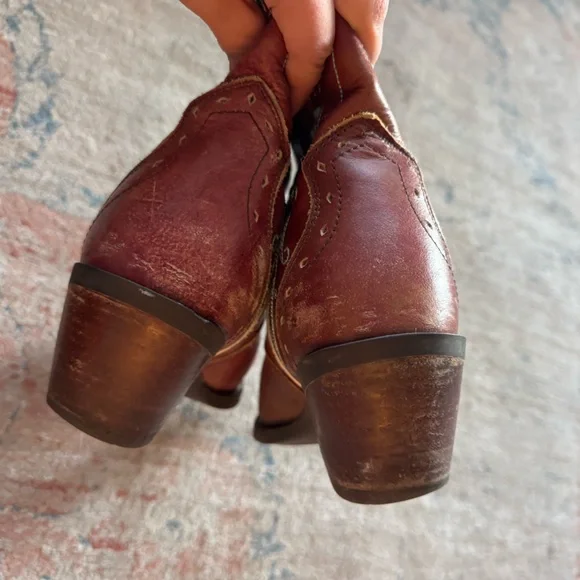 Ariat Red Cowboy Boots - Picture 6 of 10